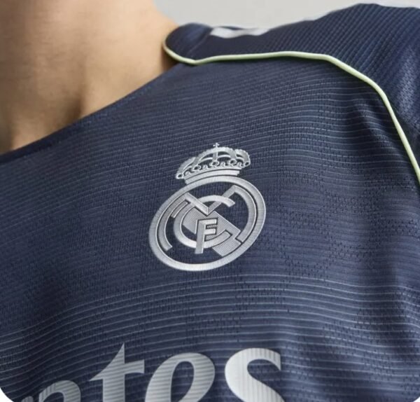 Capture d’écran 2025-11-10 195504 Real Madrid away match 25/26