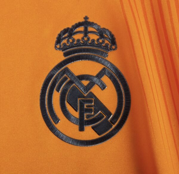 Real madrid away fan 24/25